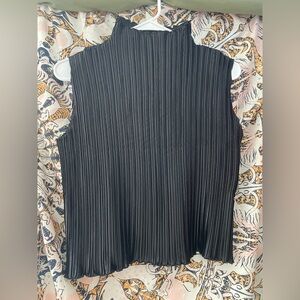 Vintage Chic Black Sleeveless Women's Blouse